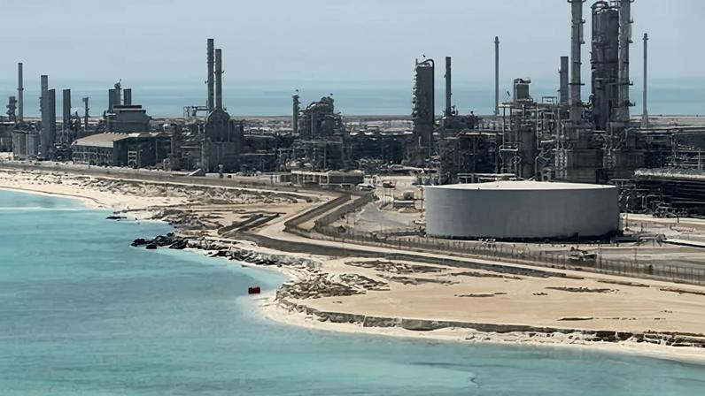 Rumo ao net zero até 2050 é mais barato que crise de combustíveis fósseis