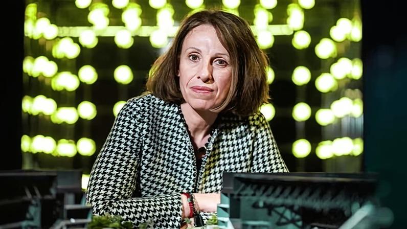 Chefe da Co-op Shirine Khoury-Haq deixa o cargo após ano difícil para o grupo