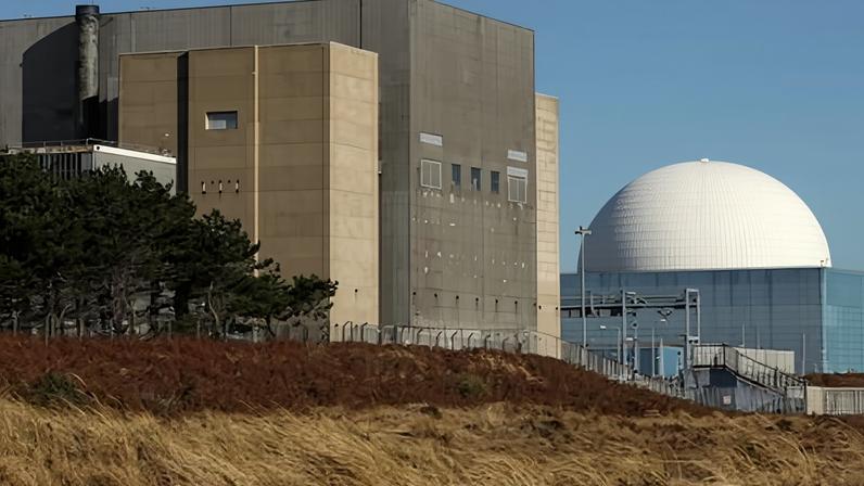 Miliband propõe acelerar geração de energia nuclear no Reino Unido