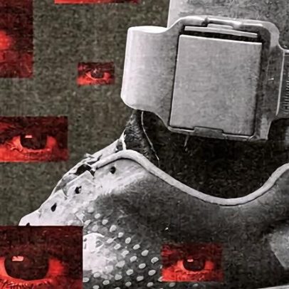 ICE dobra uso de tornozeleiras para imigrantes legais em um ano