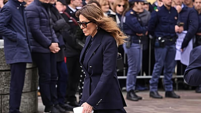 Meloni demite ministros após derrota, mas ministra se recusa a renunciar