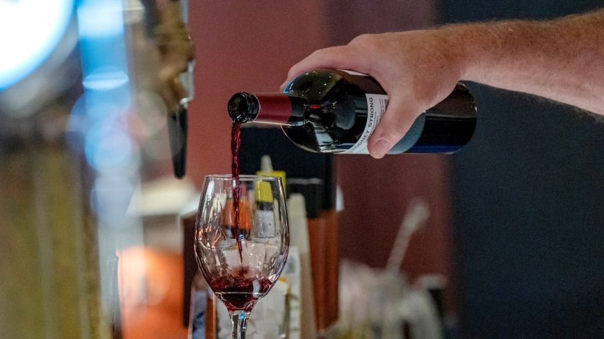 Setor de vinhos se mobiliza contra tese de que consumo de álcool é nocivo