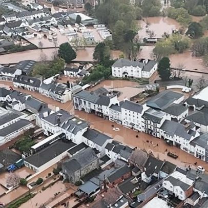Tragédia atinge cidade adormecida com rio 18 vezes o nível normal