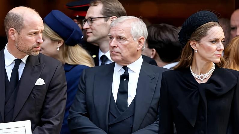 Realeza e celebridades alertadas em vídeos virais de leitura labial