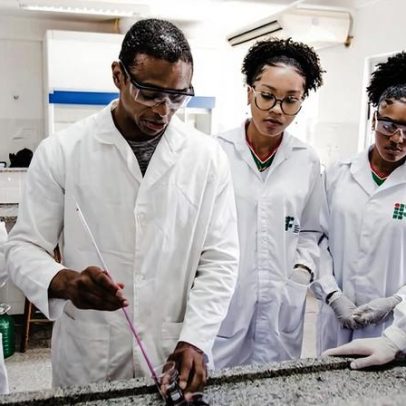 MEC distribui 694 cargos para a Rede Federal