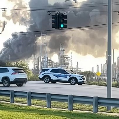 Moradores do Texas sentem casas tremerem a quilômetros de explosão em refinaria