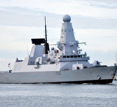 Destróier britânico HMS Dragon chega ao Mediterrâneo Oriental