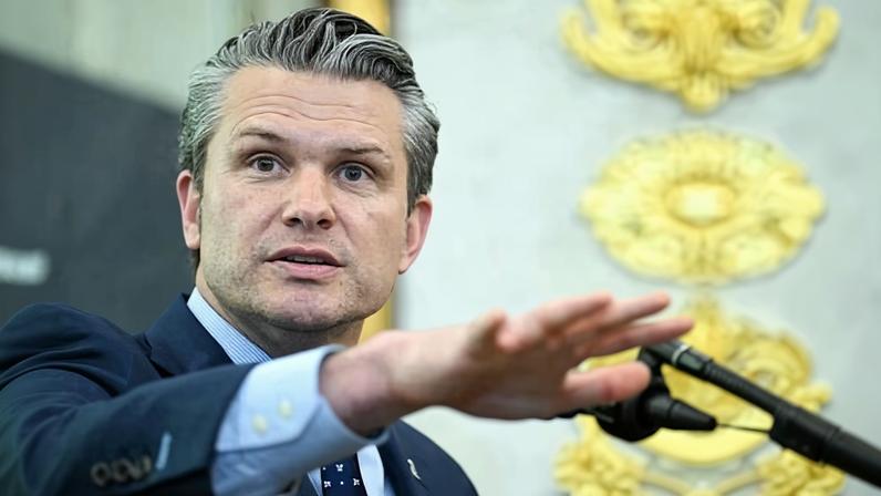 Ataque a navio alegado de drogas deixa quatro mortos no Caribe, dizem EUA