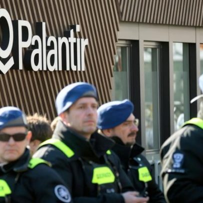 Palantir processa revista suíça, alegando campanha de intimidação