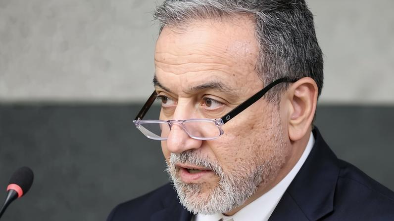 Regime iraniano não enfraquece diante da ofensiva EUA-Israel e fica mais desafiador