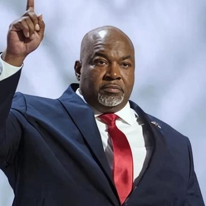 Republicano diz ter mentido sobre posts racistas em site pornográfico para proteger Trump