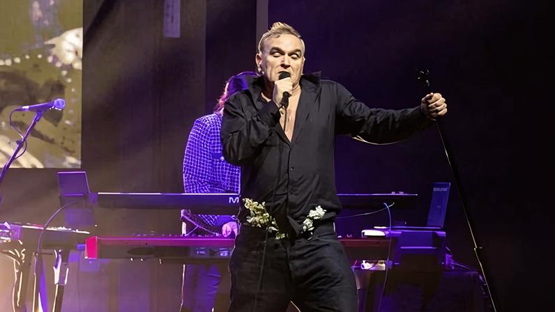 Morrissey cancela show em Valência após ficar em estado catatônico pelo barulho