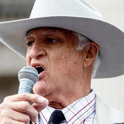 Sete políticos australianos cantam em público em diversos momentos