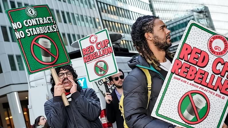 Acionistas da Starbucks pedem remoção de conselheiros por impasse sindical
