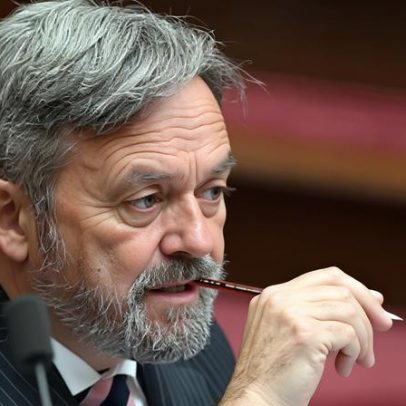 Senador liberal rompe com o partido para pedir clemência aos filhos de australianas ligadas ao EI