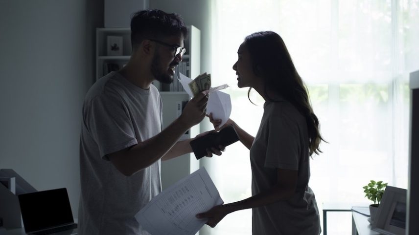 4 Maneiras pelas quais a Dívida Pode Prejudicar Toda a Família
