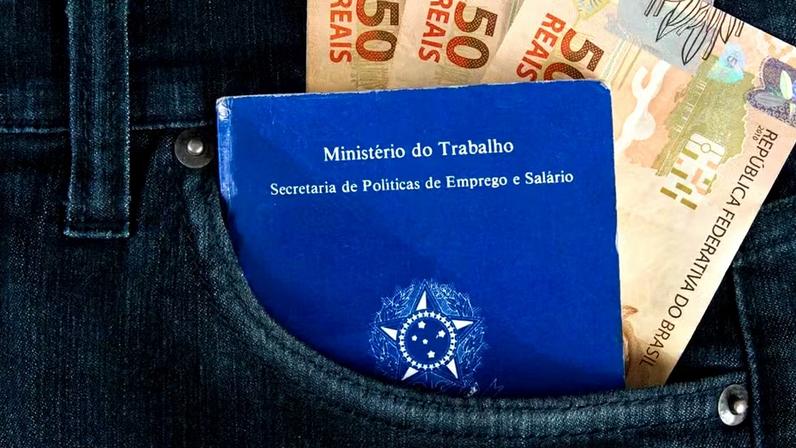 Consignado CLT completa um ano com R$ 84 bi emprestados e FGTS sem regulação