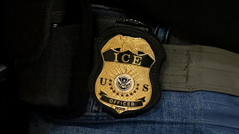 Solicitante de asilo afegão morre na custódia da ICE, diz grupo de defesa