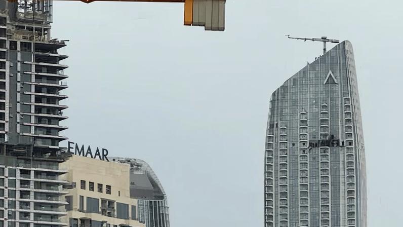 Turista britânico entre 20 acusados em Dubai por vídeos de mísseis iranianos