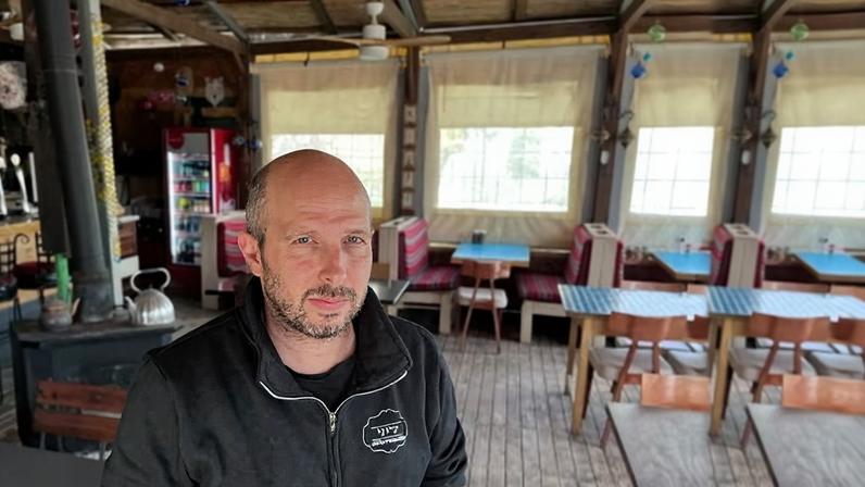 Israelenses do norte, na linha de frente, tentam manter a normalidade