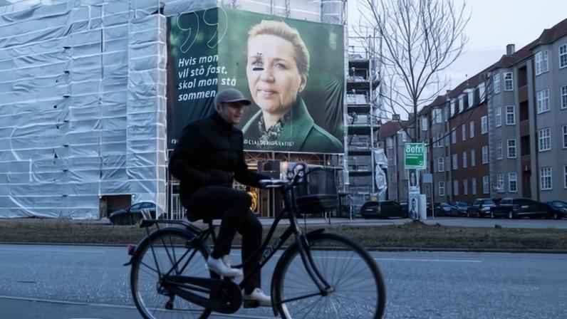 Imposto de riqueza para escolas: Frederiksen muda à esquerda antes das eleições na Dinamarca