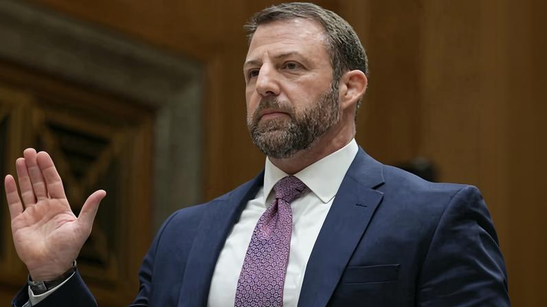 Senado confirma Mullin, aliado de Trump, como secretário de Segurança Interna