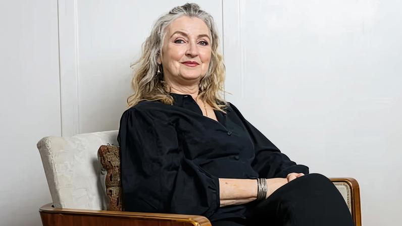 Rebecca Solnit discute a "revolução lenta" que a extrema direita não tolera