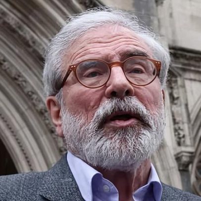 Ex-bombardeiro da IRA afirma que Gerry Adams era figura de alto escalão