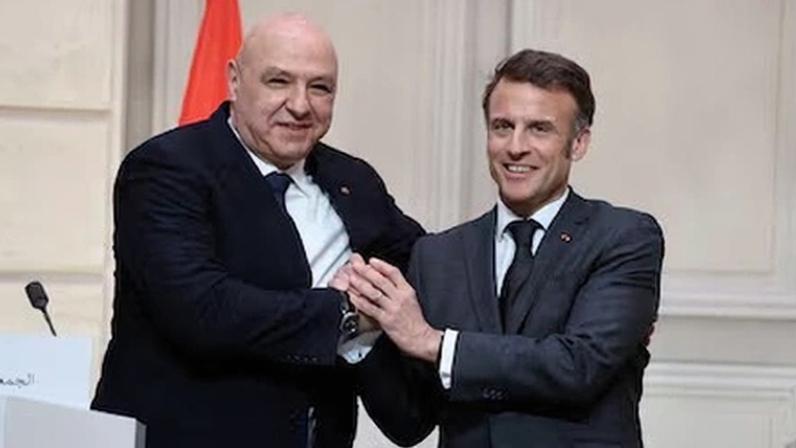 El presidente francés, Emmanuel Macron, con su homólogo libanés, Joseph Aoun, en una conferencia en el Elíseo el año pasado.
