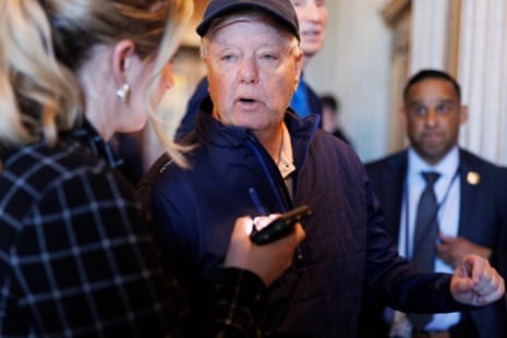 Republicanos apresentam projeto para financiar guerra contra o Irã em DHS