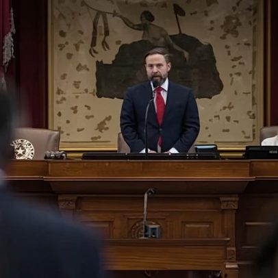 Presidente da Câmara do Texas orienta comitê a estudar anexação de partes do NM