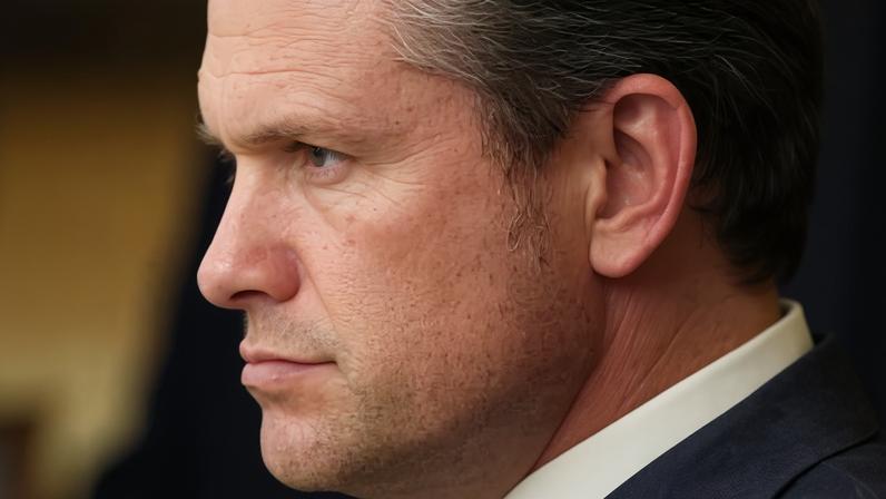 Pete Hegseth é acusado de promover culto nihilista da morte