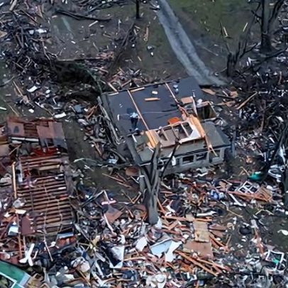 Tornados atingem Illinois, Indiana e Texas durante tempestades nos EUA