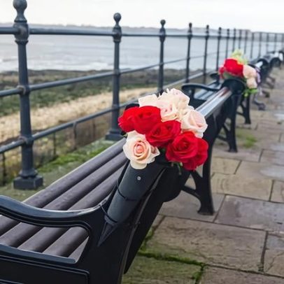 Conselho de Hartlepool impede moradores de instalar bancos memoriais