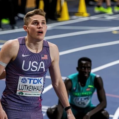 Aluno dos EUA vence 800 m e torna-se o mais jovem campeão mundial indoor