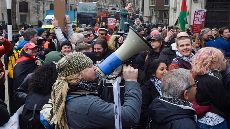 Met afirma que retomará prisões de quem apoia a Palestine Action