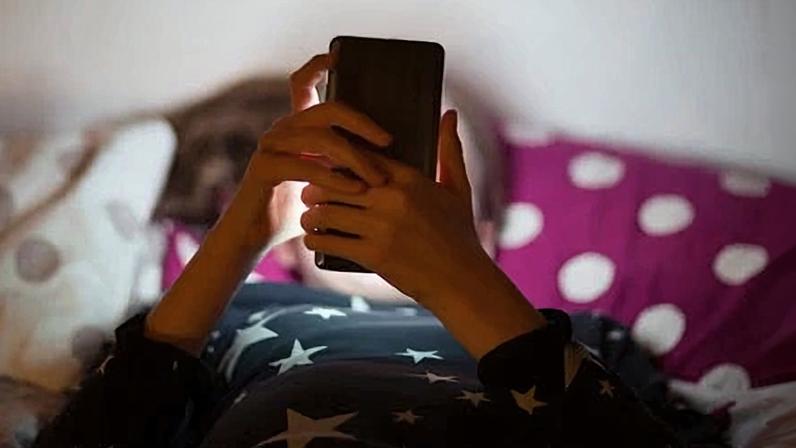 Estudo liga uso de redes sociais por crianças à ansiedade e depressão