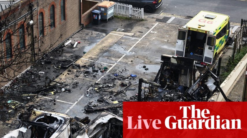 Keir Starmer condena ataque antissemita após incêndio em ambulâncias judaicas