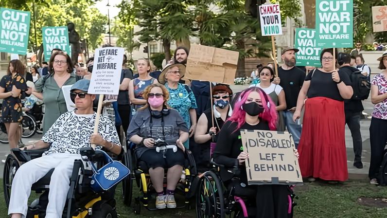 Pagamentos de auxílio a deficientes podem ficar menores se condições não forem vitalícias