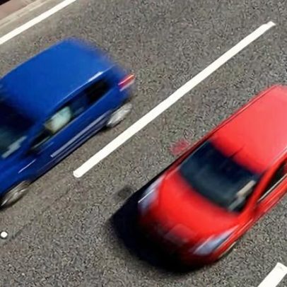 Lei de Voorhees no trânsito: carros lentos sempre alcançam o semáforo vermelho