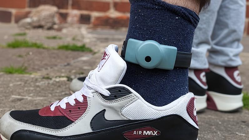 The dramatic move, announced by the prisons minister, James Timpson, has come in response to an overcrowding crisis in the prison system.