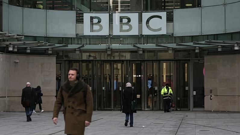 BBC afirma que tendências irreversíveis exigem grande reforma para sobreviver