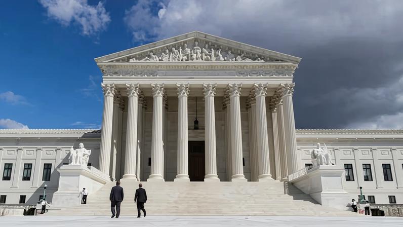 Supremo favorece republicanos ao preservar distrito de Nova York