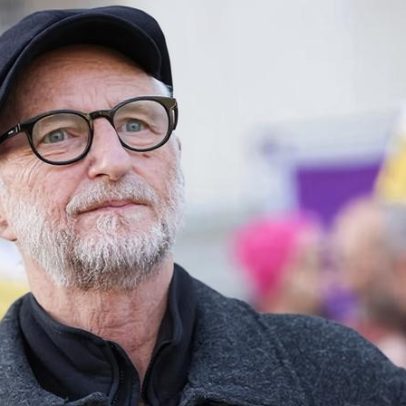 Billy Bragg convoca participação em marcha contra a extrema-direita em Londres