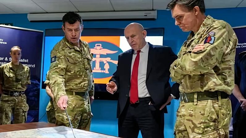 Ao ligar Irã à Rússia, Healey antecipa escolhas difíceis