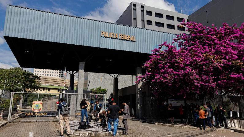 Sede da PF em São Paulo, para onde foi levado após a prisão o banqueiro Daniel Vorcaro. (Foto: Isaac Fontana / EFE)