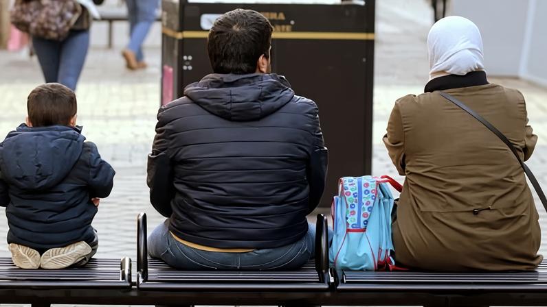 Home Office pode remover crianças de asilo no Reino Unido com algemas