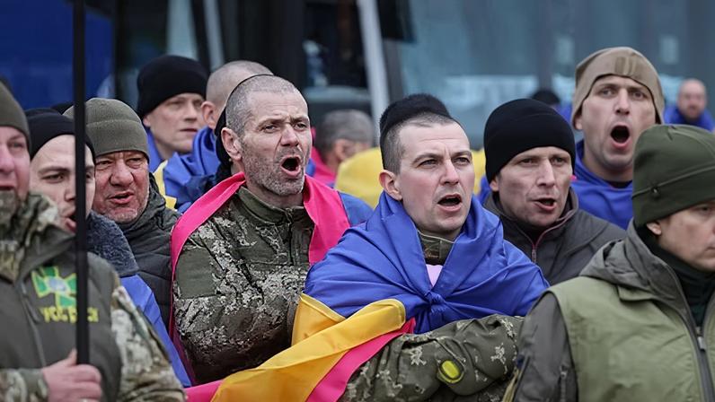 De defender Mariupol a cumprir quatro anos em prisões russas