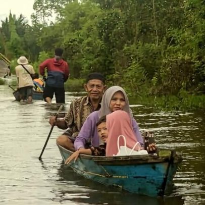 Indonésia revisa bacias hidrográficas após inundações atingirem 7% Bornéu