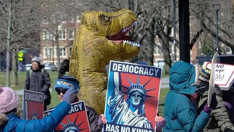 Milhões vão às ruas dos EUA em protesto contra o presidente Trump
